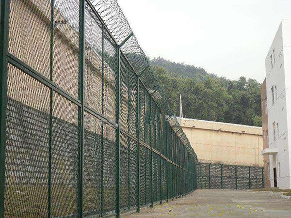 监狱护栏网案例